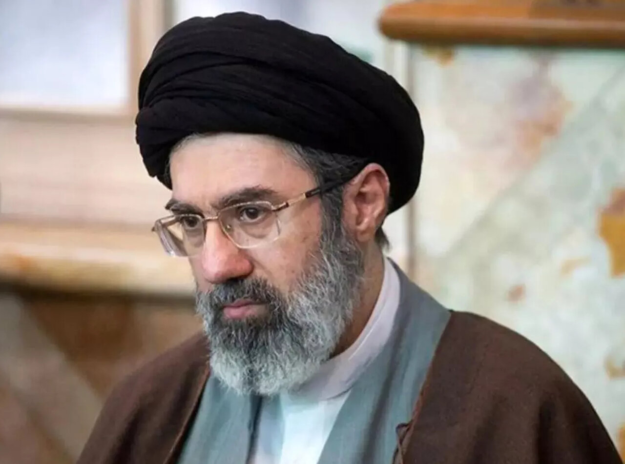 متن پیام رهبر انقلاب به مناسبت تشییع رهبر شهید